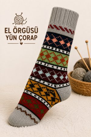 Kadın %100 Doğal Renkli El Örgüsü (5 Şiş) Kışlık Yün Çorap