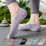 4 Çift Çok Renkli Kadın Silikonlu Kaydırmaz Yoga - Pilates Çorabı