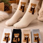 4 Çift Çok Renkli Tüylü Teddy Bear Desenli Tenis Kolej Çorap Serisi